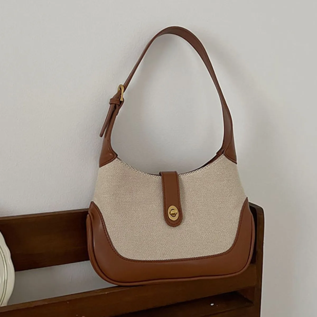 Calla Canvas Shoulder Bag