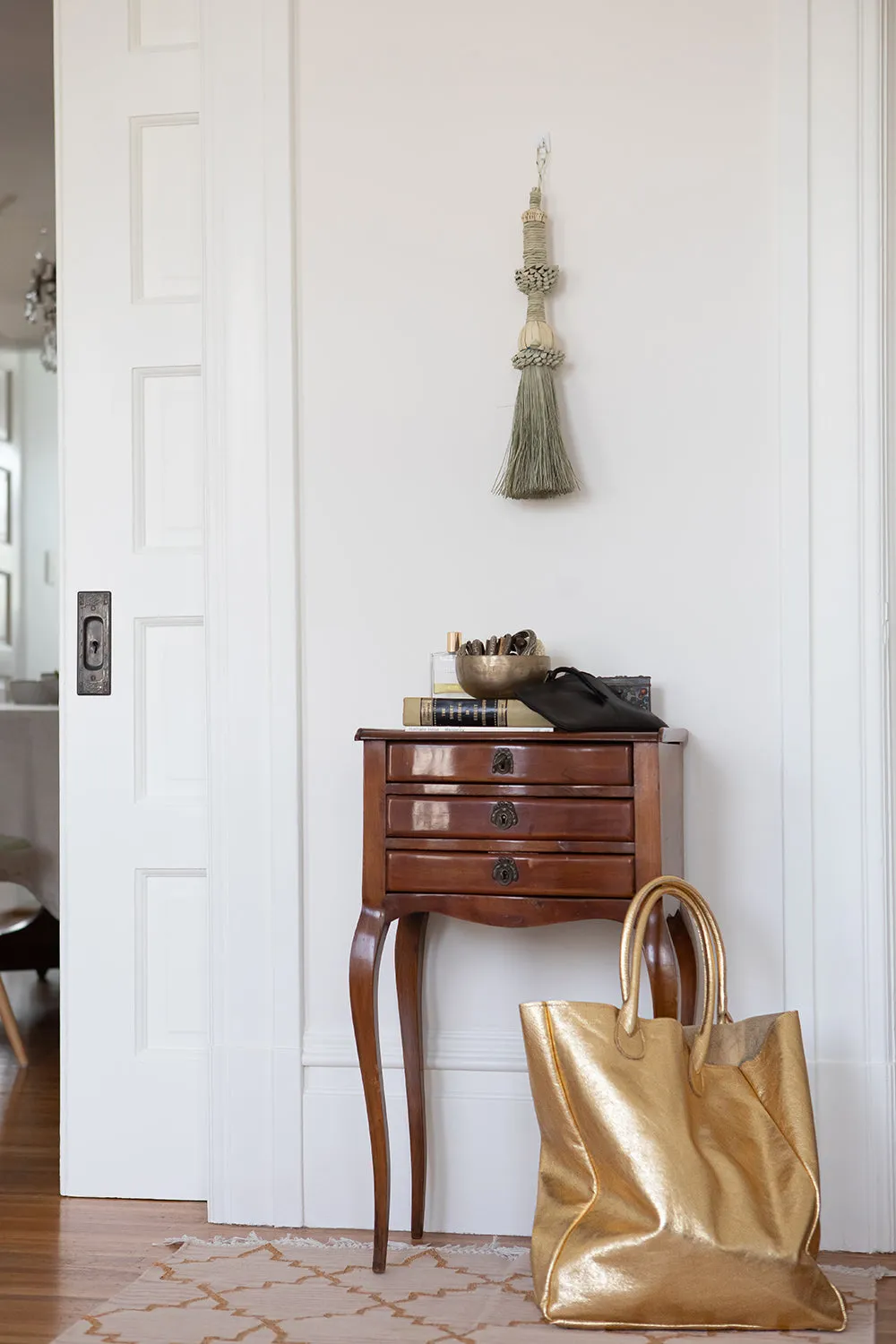 Eve Leather Tote in Gold