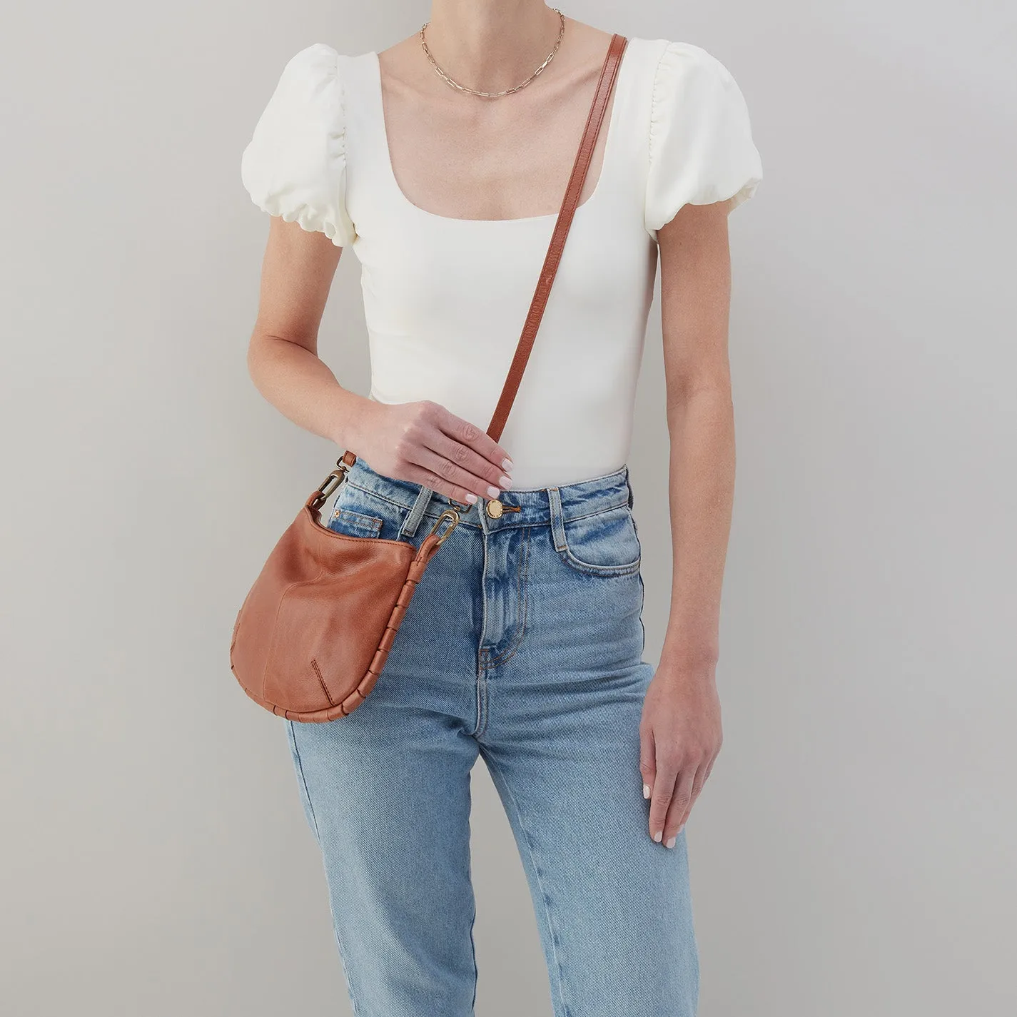 Phoebe Crossbody In Santa Cruz Leather - Saddle